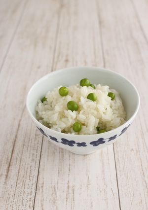 色も味もアップ！グリーンピースご飯-レシピのメイン写真