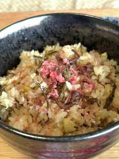 桜香る鯛のアラで鯛めし-レシピのメイン写真