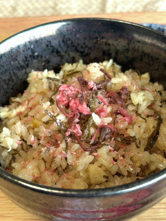 桜香る鯛のアラで鯛めし-レシピのメイン写真