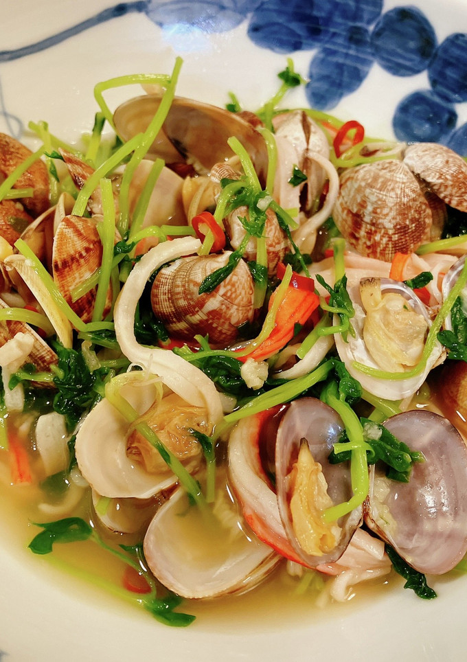 あさりと豆苗の酒蒸し-レシピのメイン写真
