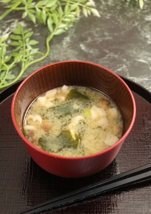 簡単！ぶなしめじのお味噌汁-レシピのメイン写真