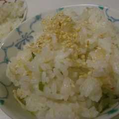A picture of シンプルで美味しいカニご飯.