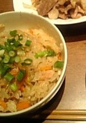 ツナとにんじんとなめたけの炊き込みご飯-レシピのメイン写真