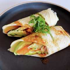 A picture of 主食になる♪米粉のオム巻き.