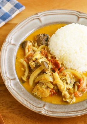 サバ缶としめじのココナッツミルクカレー-レシピのメイン写真