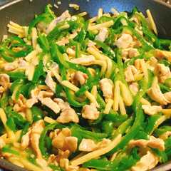 รูปของ 塩味の青椒肉絲