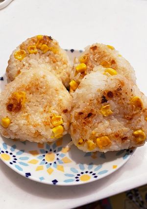 コーン悪魔焼きおにぎり-レシピのメイン写真