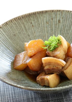 ダイコンと豚バラ肉の煮物-レシピのメイン写真