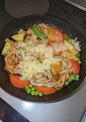 熱々、トロトロ　豚肉とトマトのチーズかけ-レシピのメイン写真