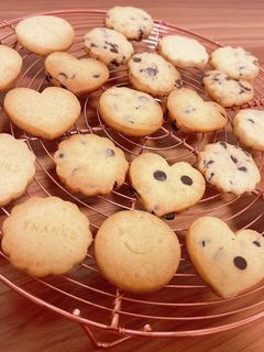 子供と一緒に!簡単型抜きクッキー-レシピのメイン写真