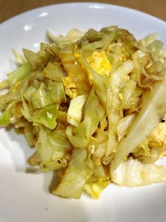 キャベツと半熟卵の炒め物-レシピのメイン写真