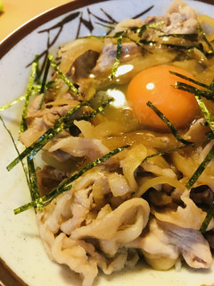 あまから豚丼●豚肉&玉ネギで作る豚玉子丼-レシピのメイン写真