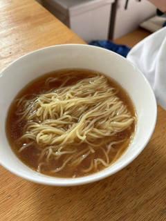 スープ作るよ。ママの醤油ラーメン-レシピのメイン写真