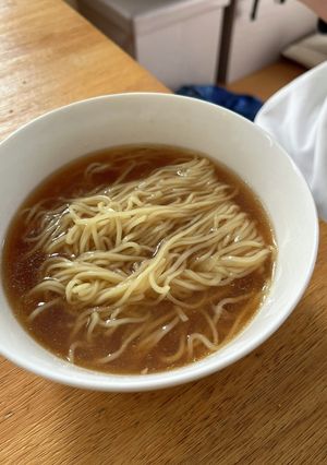 スープ作るよ。ママの醤油ラーメン-レシピのメイン写真