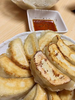 材料2つ、計量いらずのもちもち餃子の皮-レシピのメイン写真