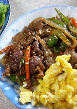 ふわふわ卵とラム肉のビビンバ風丼-レシピのメイン写真