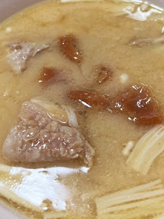 鶏肉とエノキの味噌汁〜梅干しを添えて-レシピのメイン写真
