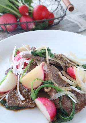 ラディッシュと牛肉のホットサラダ-レシピのメイン写真