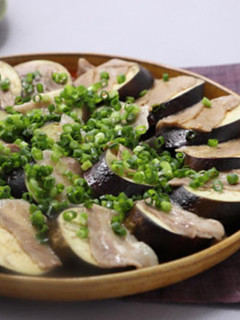 なすと豚肉のレンジ蒸し~梅肉ソースがけ~-レシピのメイン写真