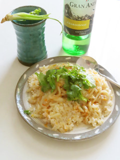 炒飯焼きうどんの香菜トッピング辣油かけ-レシピのメイン写真