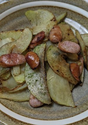 簡単！薄切りポテトとウインナーのソテー-レシピのメイン写真
