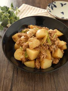 新じゃがとひき肉の味噌あんかけ-レシピのメイン写真