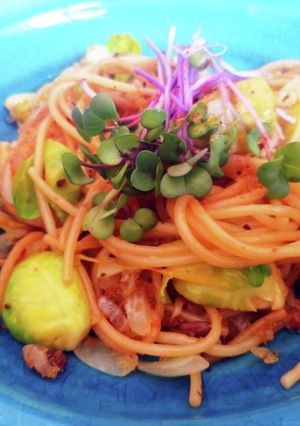 芽キャベツと海老のアンチョビソースパスタ-レシピのメイン写真