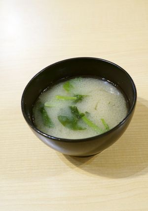 菜花と玉ねぎの味噌汁-レシピのメイン写真