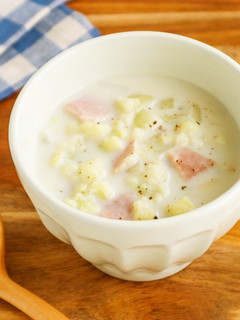 やさしい甘さ◎カリフラワーの豆乳スープ-レシピのメイン写真
