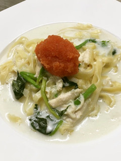 蒸し鶏入り明太クリームパスタ-レシピのメイン写真