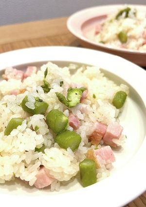 アスパラとベーコンの炊き込みピラフ-レシピのメイン写真