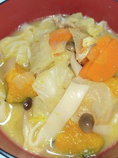 野菜たっぷり煮込みうどん(味噌味)-レシピのメイン写真