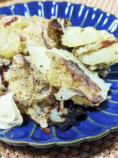 魚焼きグリルで簡単!スマッシュドポテト-レシピのメイン写真