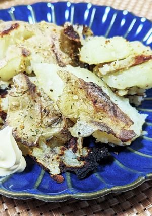 魚焼きグリルで簡単！スマッシュドポテト-レシピのメイン写真