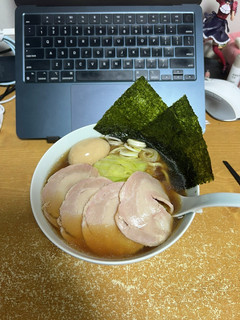 簡単な醤油ラーメン・スーパー材料で作れる-レシピのメイン写真