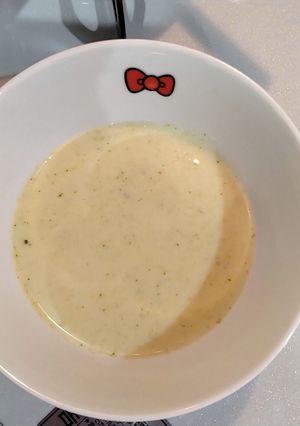 捨てないでブロッコリーの茎スープ-レシピのメイン写真