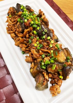 ナスと鶏ひき肉のガリバタ味噌炒め-レシピのメイン写真