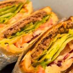 รูปของ まろ辛ソース◎ホットサンド