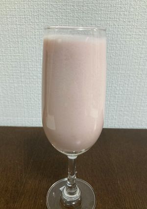 グレープとカルピス、蜂蜜のスムージー-レシピのメイン写真