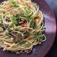 塩昆布と具入りラー油のピリ辛納豆パスタ