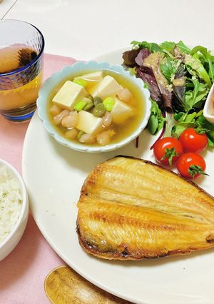 カレーにプラス、ホッケと和食の夕飯献立-レシピのメイン写真