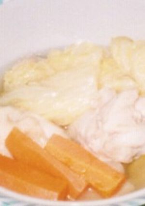 ごくごく飲めちゃう手羽中と白菜のあったかスープ-レシピのメイン写真