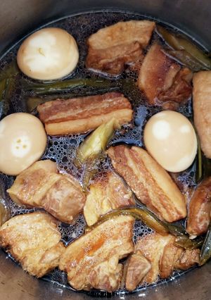 ポワロの青いところで豚角煮-レシピのメイン写真