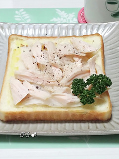 新玉葱とサラダチキンのトースト-レシピのメイン写真