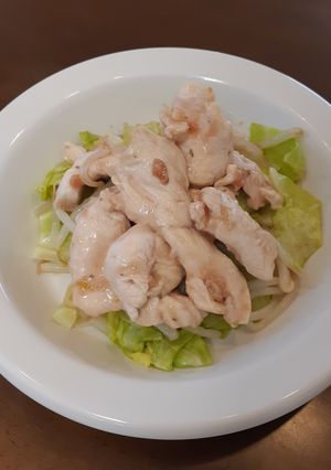 春キャベツと鶏むね肉の梅和え-レシピのメイン写真