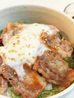 ☆簡単 豚バラわさび醤油かけ丼(温玉付)-レシピのメイン写真