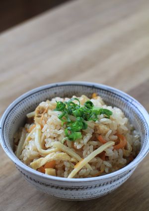 旨味広がる！たけのこと鶏肉の炊き込みご飯-レシピのメイン写真