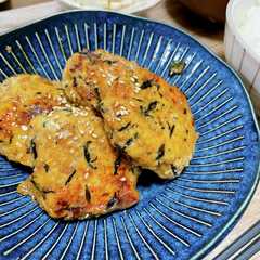 รูปของ ひじき入り鶏つくね照り焼き