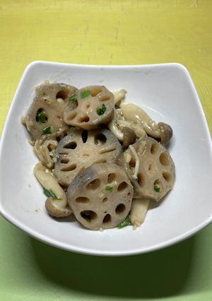 レンコンとしめじとえのき茸の塩麹炒め-レシピのメイン写真