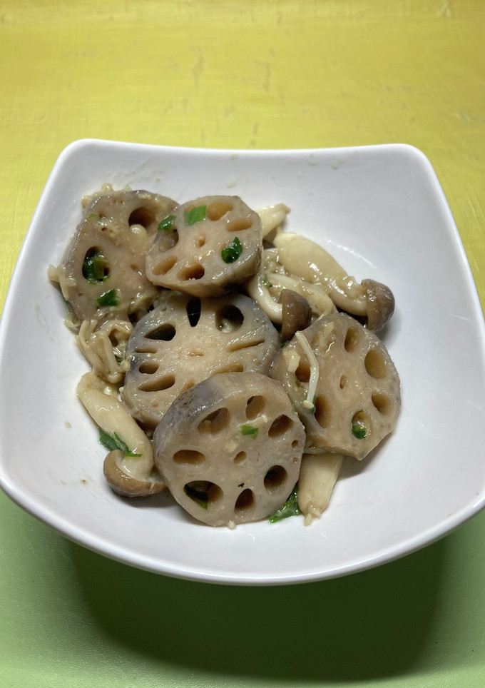 レンコンとしめじとえのき茸の塩麹炒め-レシピのメイン写真